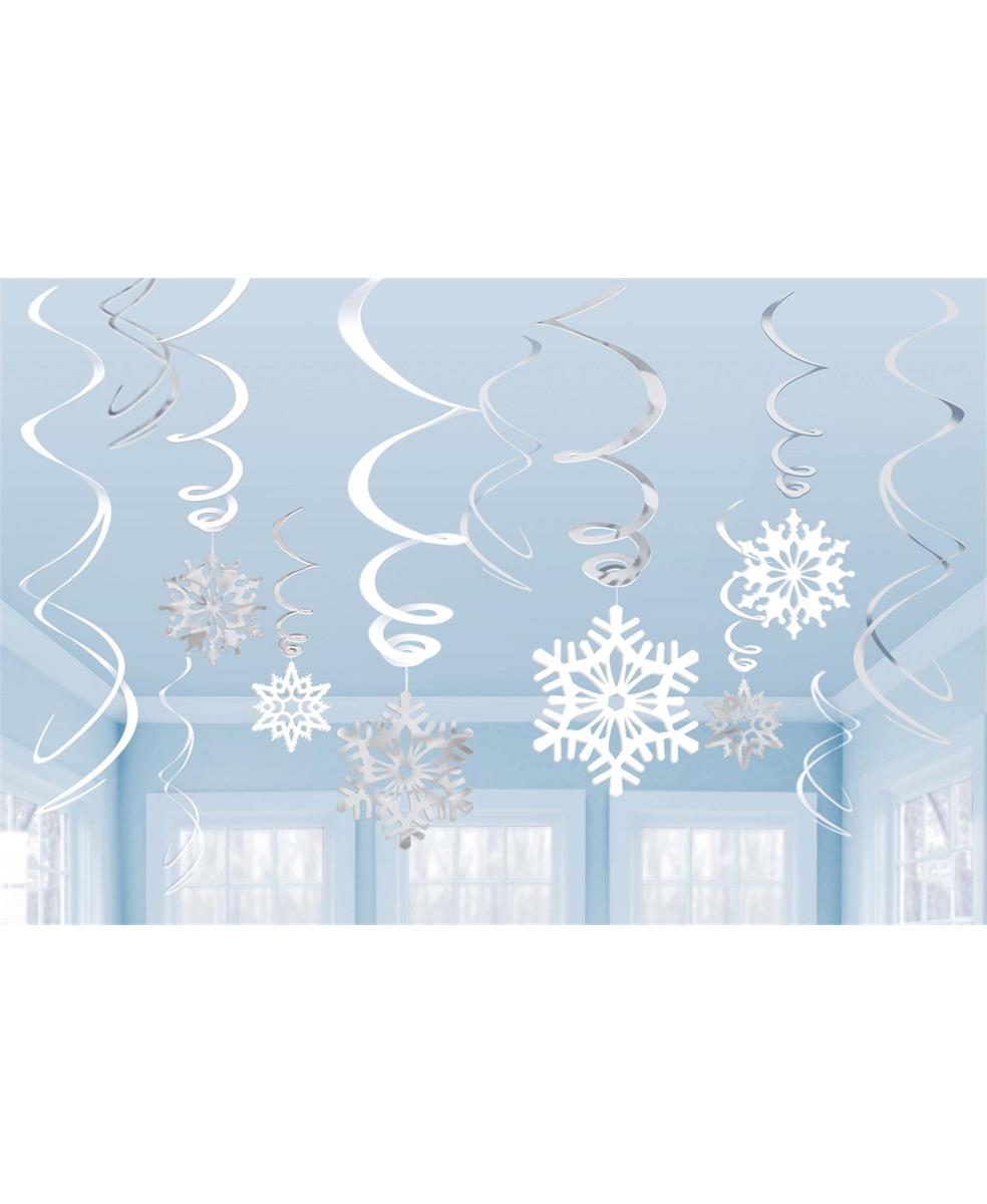 Подвесные снежинки объемные. Объемные снежинки для украшения зала. Декоративные снежинки. Необычные снежинки. Гирлянда из бумажных снежинок.