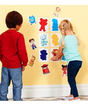 Daniel Tiger's Neighborhood - Silhouette Matching Game