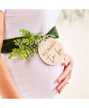 Mommy To Be Sash With Foliage And Wooden Tag