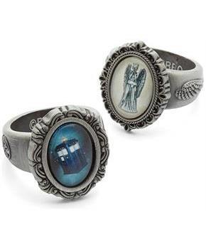 Doctor Who TARDIS Cameo Ring
