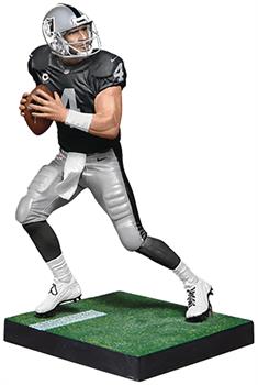 Oakland Raiders NFL Madden 18 Ultimate Team Series 2 Figure: Derek Carr