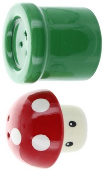 Super Mario Bros. Mushroom and Pipe Salt and Pepper Shakers